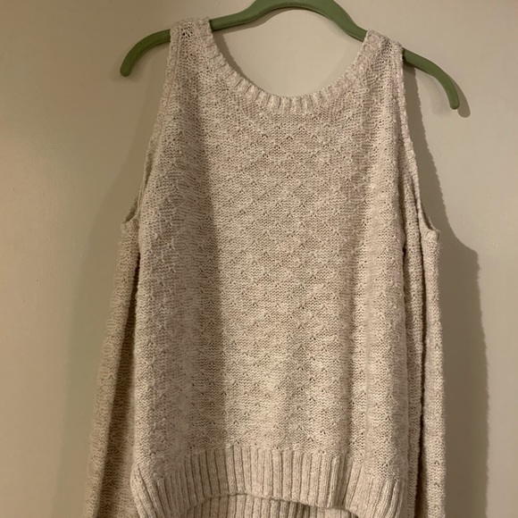 Hollister Sweaters - Hollister Cold Shoulder Sweater Hollister Sweaters - Hollister Cold Shoulder Sweater
